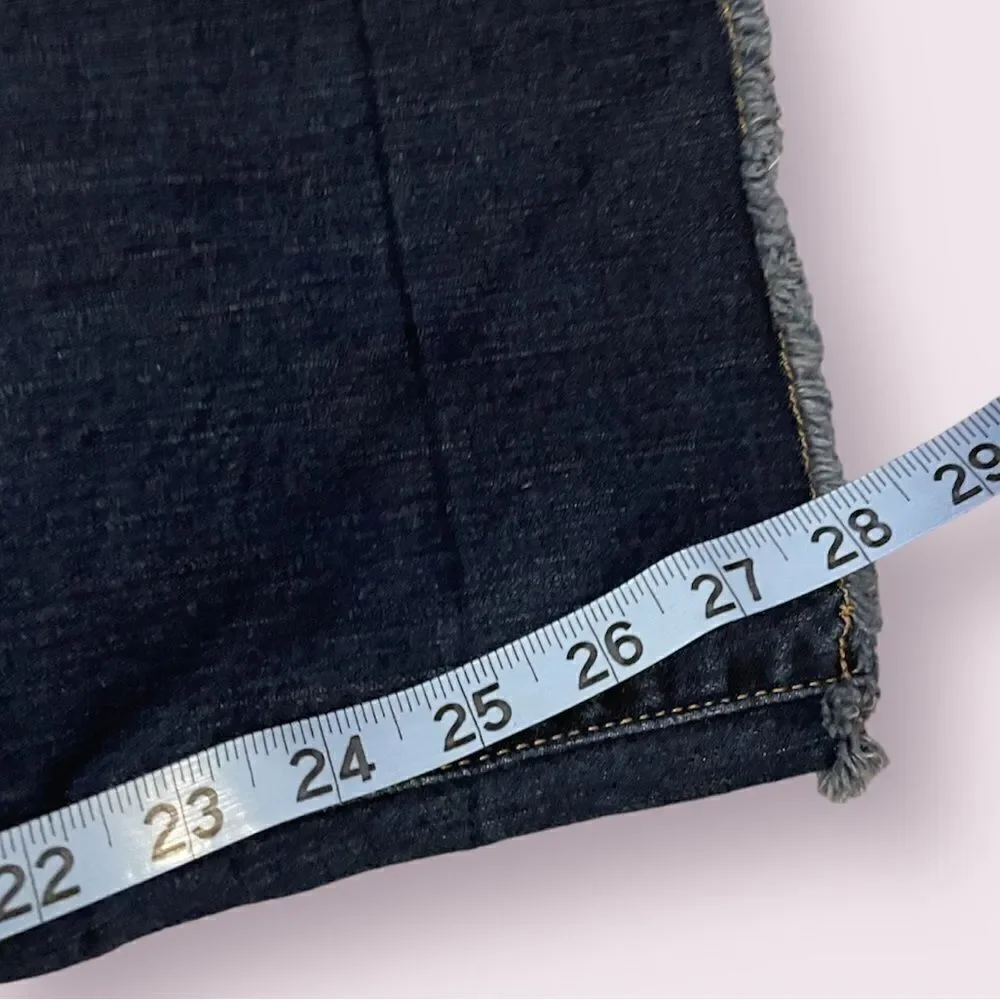 TORRID | Distressed Jeans - Picture 5 of 6